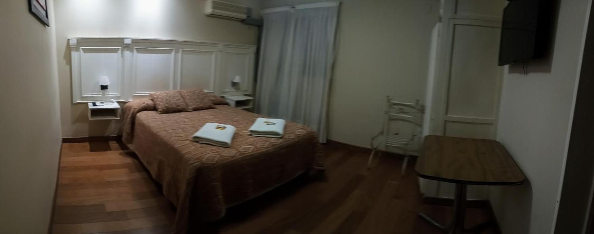 Hotel El Cisne Malargüe エクステリア 写真